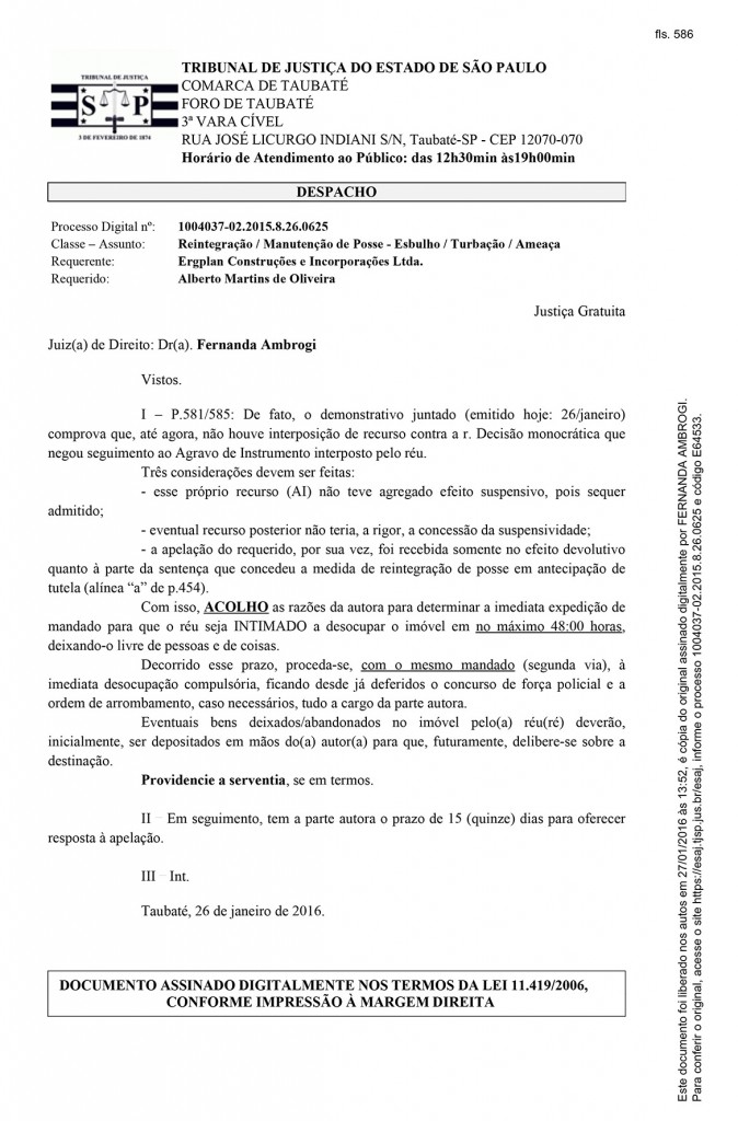 Despacho da juíza de direito Fernanda Ambrogi ordenando a desocupação de imóvel das Casas Pias (clique na imagem para ampliar)