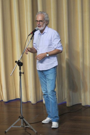 Renato Teixeira elogiou os músicos antes do show começar