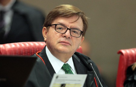Ministro Herman Benjamin durante sessão plenária do TSE. Brasília-DF  Foto: Nelson Jr./ASICS/TSE